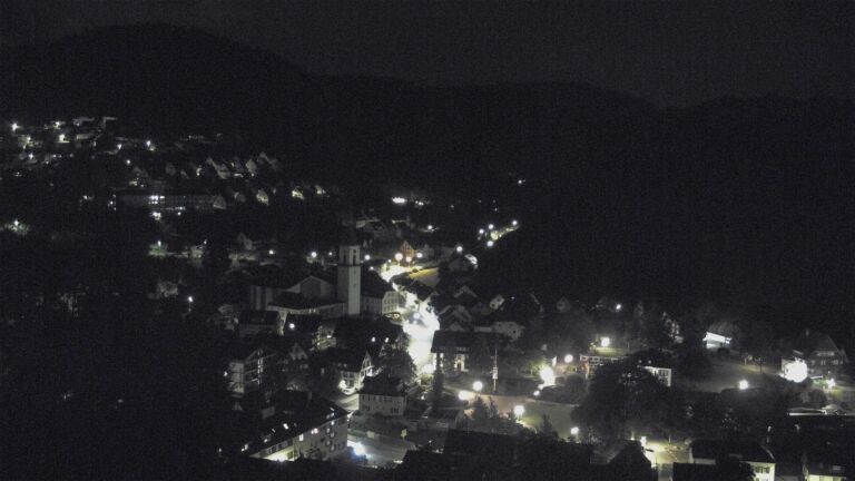 Dieses Bild zeigt eine Webcam-Aufnahme von Ottenhöfen, aufgenommen am Montag, den 01.06.2026 um 03:30 Uhr