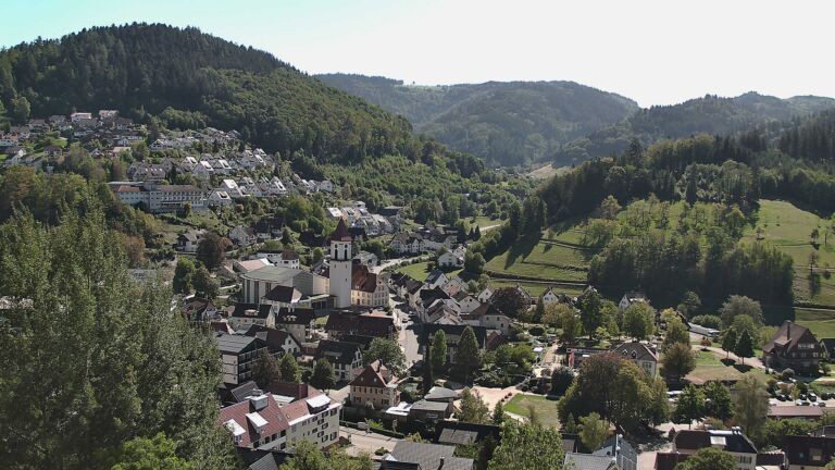 Dieses Bild zeigt eine Webcam-Aufnahme von Ottenhöfen, aufgenommen am Mittwoch, den 23.09.2026 um 13:30 Uhr
