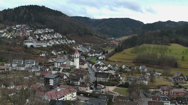 Dieses Bild zeigt eine Webcam-Aufnahme von Ottenhöfen, aufgenommen am Dienstag, den 03.02.2026 um 16:30 Uhr