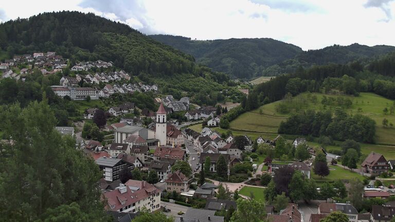 Dieses Bild zeigt eine Webcam-Aufnahme von Ottenhöfen, aufgenommen am Samstag, den 06.06.2026 um 11:30 Uhr