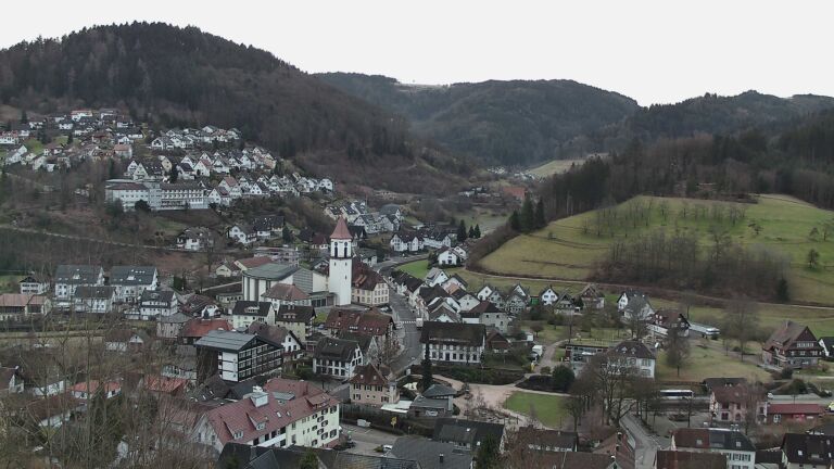 Dieses Bild zeigt eine Webcam-Aufnahme von Ottenhöfen, aufgenommen am Mittwoch, den 18.02.2026 um 07:40 Uhr