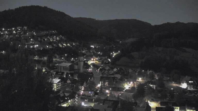 Dieses Bild zeigt eine Webcam-Aufnahme von Ottenhöfen, aufgenommen am Samstag, den 26.09.2026 um 23:30 Uhr
