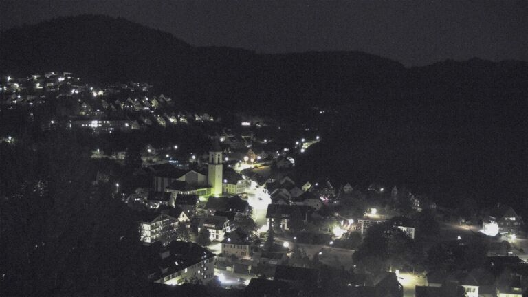 Dieses Bild zeigt eine Webcam-Aufnahme von Ottenhöfen, aufgenommen am Freitag, den 14.08.2026 um 22:00 Uhr