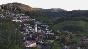 Dieses Bild zeigt eine Webcam-Aufnahme von Ottenhöfen, aufgenommen am Donnerstag, den 15.10.2026 um 18:00 Uhr