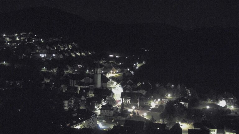 Dieses Bild zeigt eine Webcam-Aufnahme von Ottenhöfen, aufgenommen am Sonntag, den 10.05.2026 um 01:30 Uhr