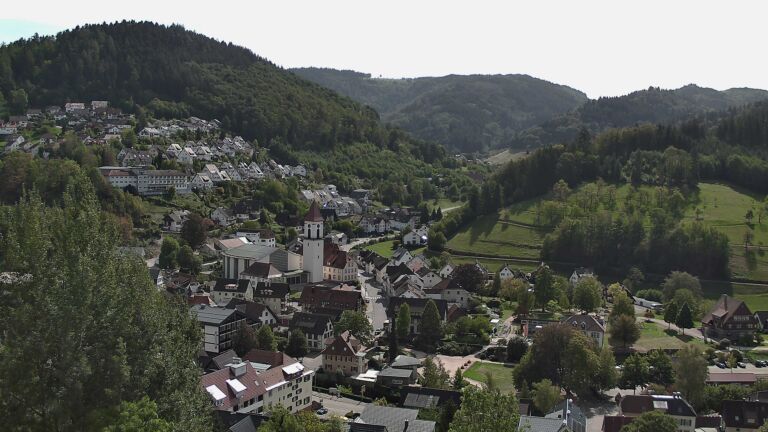 Dieses Bild zeigt eine Webcam-Aufnahme von Ottenhöfen, aufgenommen am Montag, den 21.09.2026 um 13:20 Uhr