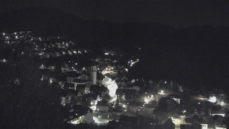 Dieses Bild zeigt eine Webcam-Aufnahme von Ottenhöfen, aufgenommen am Samstag, den 15.08.2026 um 00:30 Uhr