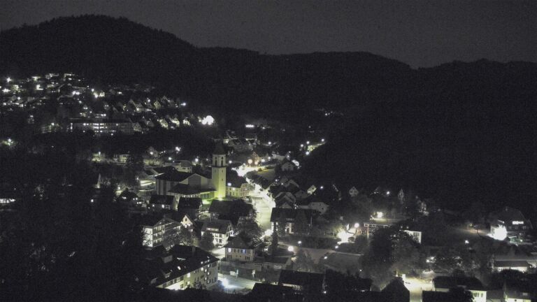 Dieses Bild zeigt eine Webcam-Aufnahme von Ottenhöfen, aufgenommen am Montag, den 28.09.2026 um 20:30 Uhr