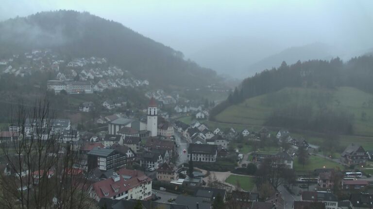 Dieses Bild zeigt eine Webcam-Aufnahme von Ottenhöfen, aufgenommen am Samstag, den 04.04.2026 um 07:20 Uhr