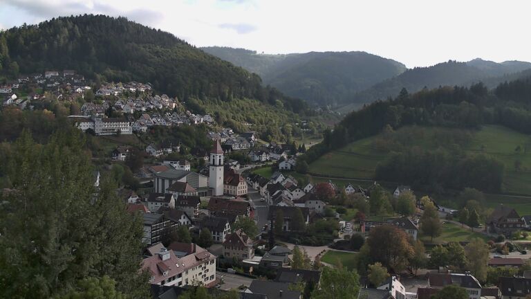 Dieses Bild zeigt eine Webcam-Aufnahme von Ottenhöfen, aufgenommen am Montag, den 19.10.2026 um 15:20 Uhr