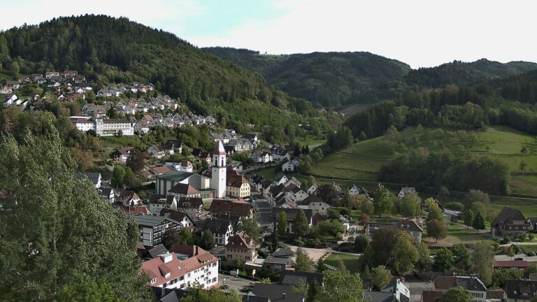 Dieses Bild zeigt eine Webcam-Aufnahme von Ottenhöfen, aufgenommen am Montag, den 21.09.2026 um 16:50 Uhr
