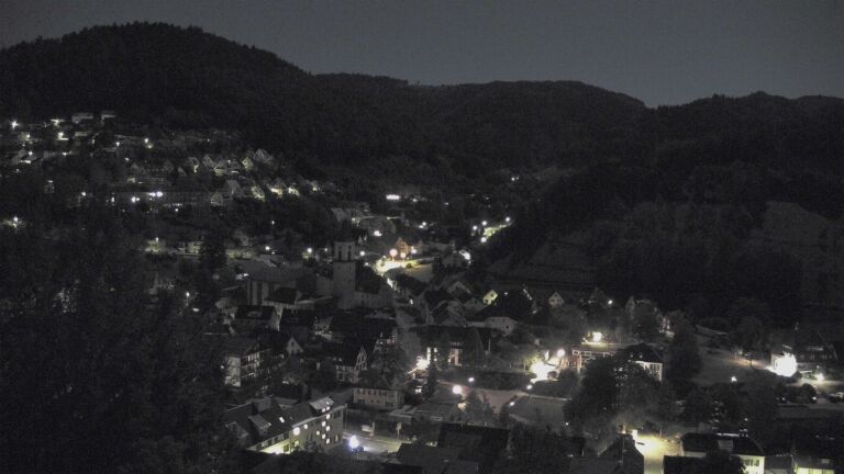 Dieses Bild zeigt eine Webcam-Aufnahme von Ottenhöfen, aufgenommen am Samstag, den 26.09.2026 um 01:00 Uhr