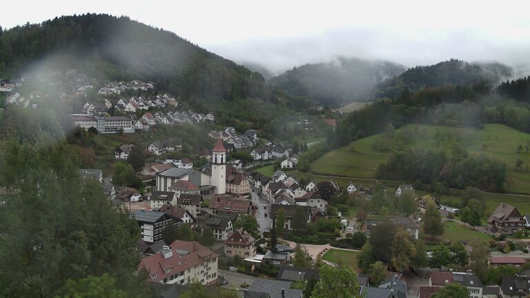 Dieses Bild zeigt eine Webcam-Aufnahme von Ottenhöfen, aufgenommen am Donnerstag, den 08.10.2026 um 15:20 Uhr