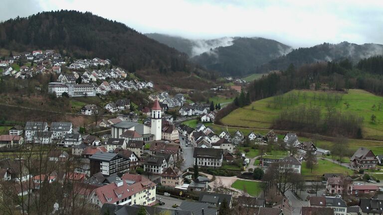 Dieses Bild zeigt eine Webcam-Aufnahme von Ottenhöfen, aufgenommen am Samstag, den 14.03.2026 um 14:00 Uhr