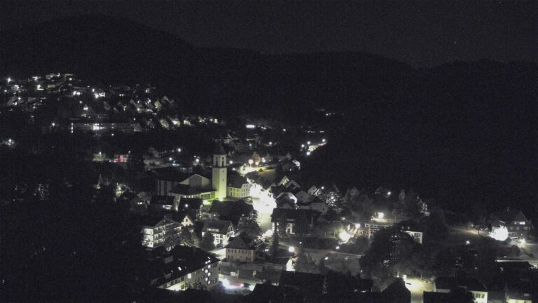 Dieses Bild zeigt eine Webcam-Aufnahme von Ottenhöfen, aufgenommen am Donnerstag, den 13.08.2026 um 22:30 Uhr