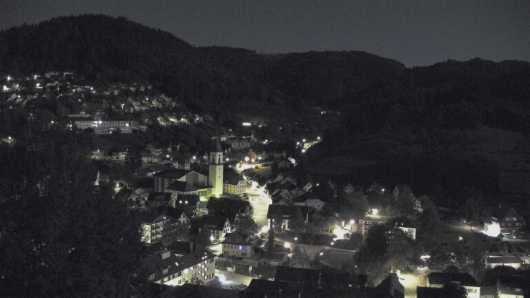 Dieses Bild zeigt eine Webcam-Aufnahme von Ottenhöfen, aufgenommen am Sonntag, den 27.09.2026 um 05:50 Uhr