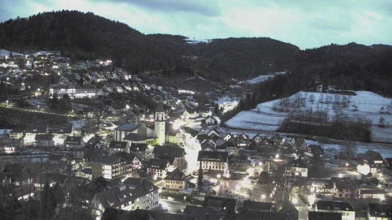 Dieses Bild zeigt eine Webcam-Aufnahme von Ottenhöfen, aufgenommen am Freitag, den 09.01.2026 um 07:40 Uhr