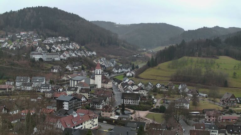 Dieses Bild zeigt eine Webcam-Aufnahme von Ottenhöfen, aufgenommen am Dienstag, den 27.01.2026 um 15:40 Uhr