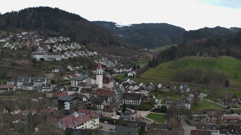 Dieses Bild zeigt eine Webcam-Aufnahme von Ottenhöfen, aufgenommen am Sonntag, den 29.03.2026 um 19:10 Uhr