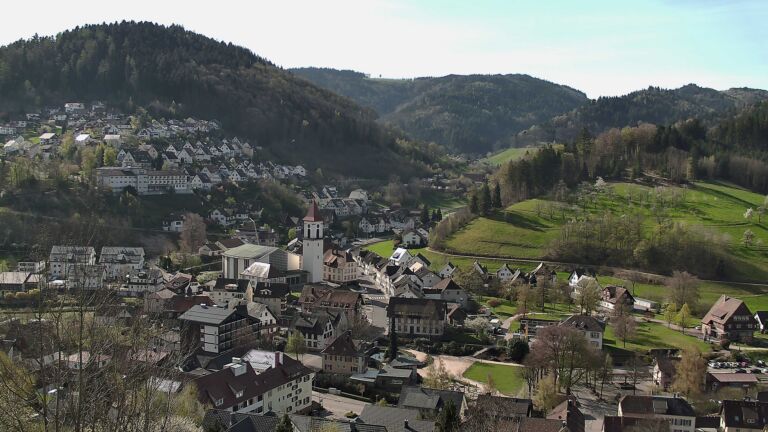 Dieses Bild zeigt eine Webcam-Aufnahme von Ottenhöfen, aufgenommen am Donnerstag, den 09.04.2026 um 10:10 Uhr