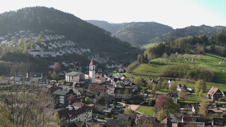 Dieses Bild zeigt eine Webcam-Aufnahme von Ottenhöfen, aufgenommen am Mittwoch, den 15.04.2026 um 09:00 Uhr