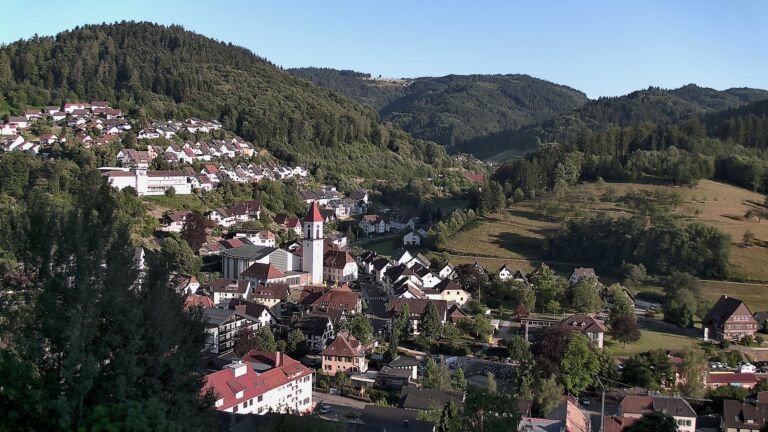 Dieses Bild zeigt eine Webcam-Aufnahme von Ottenhöfen, aufgenommen am Samstag, den 11.07.2026 um 19:40 Uhr