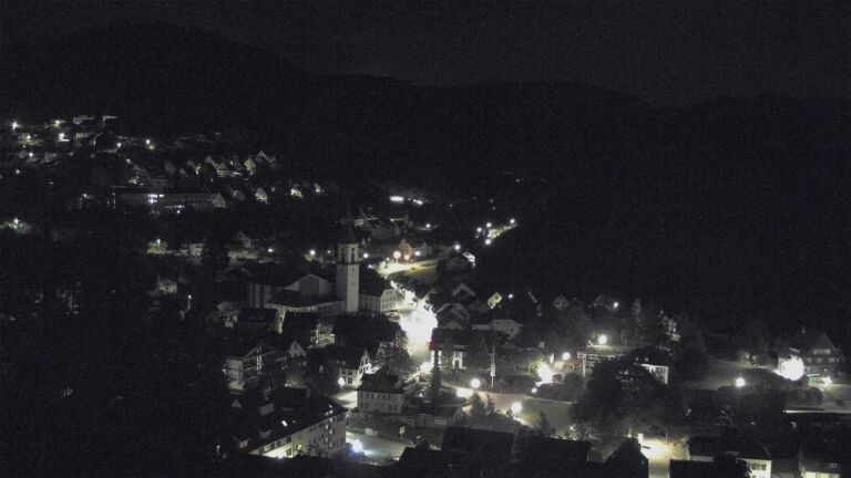 Dieses Bild zeigt eine Webcam-Aufnahme von Ottenhöfen, aufgenommen am Montag, den 18.05.2026 um 03:30 Uhr