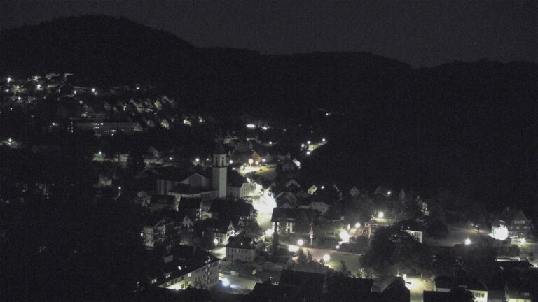 Dieses Bild zeigt eine Webcam-Aufnahme von Ottenhöfen, aufgenommen am Sonntag, den 24.05.2026 um 04:00 Uhr
