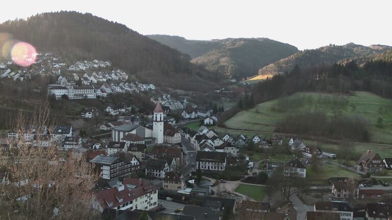 Dieses Bild zeigt eine Webcam-Aufnahme von Ottenhöfen, aufgenommen am Montag, den 02.03.2026 um 08:10 Uhr