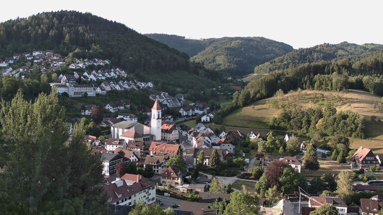 Dieses Bild zeigt eine Webcam-Aufnahme von Ottenhöfen, aufgenommen am Dienstag, den 21.07.2026 um 07:00 Uhr