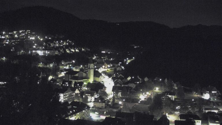 Dieses Bild zeigt eine Webcam-Aufnahme von Ottenhöfen, aufgenommen am Donnerstag, den 15.10.2026 um 20:20 Uhr