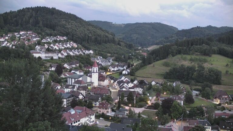 Dieses Bild zeigt eine Webcam-Aufnahme von Ottenhöfen, aufgenommen am Dienstag, den 30.06.2026 um 22:00 Uhr