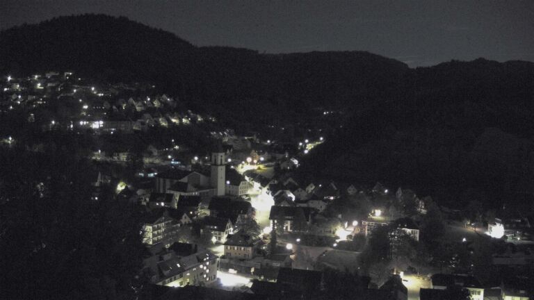 Dieses Bild zeigt eine Webcam-Aufnahme von Ottenhöfen, aufgenommen am Donnerstag, den 22.10.2026 um 23:30 Uhr