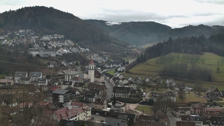 Dieses Bild zeigt eine Webcam-Aufnahme von Ottenhöfen, aufgenommen am Freitag, den 30.01.2026 um 13:00 Uhr