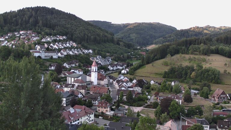 Dieses Bild zeigt eine Webcam-Aufnahme von Ottenhöfen, aufgenommen am Dienstag, den 21.07.2026 um 06:30 Uhr