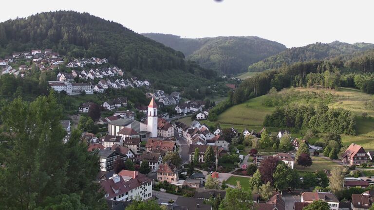Dieses Bild zeigt eine Webcam-Aufnahme von Ottenhöfen, aufgenommen am Montag, den 25.05.2026 um 06:40 Uhr