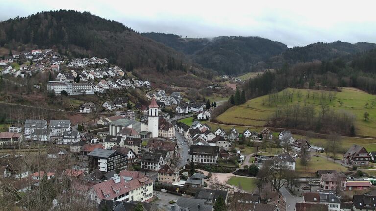 Dieses Bild zeigt eine Webcam-Aufnahme von Ottenhöfen, aufgenommen am Freitag, den 13.02.2026 um 11:40 Uhr