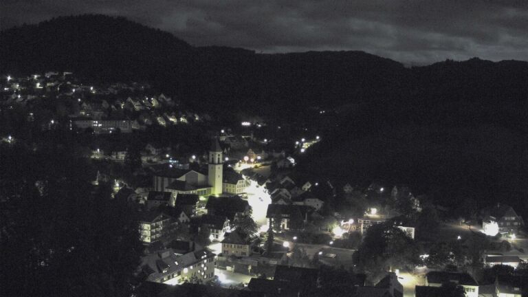 Dieses Bild zeigt eine Webcam-Aufnahme von Ottenhöfen, aufgenommen am Sonntag, den 30.08.2026 um 05:00 Uhr