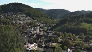 Dieses Bild zeigt eine Webcam-Aufnahme von Ottenhöfen, aufgenommen am Donnerstag, den 15.10.2026 um 15:10 Uhr