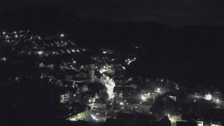 Dieses Bild zeigt eine Webcam-Aufnahme von Ottenhöfen, aufgenommen am Freitag, den 21.08.2026 um 23:30 Uhr