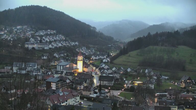 Dieses Bild zeigt eine Webcam-Aufnahme von Ottenhöfen, aufgenommen am Mittwoch, den 25.03.2026 um 18:50 Uhr