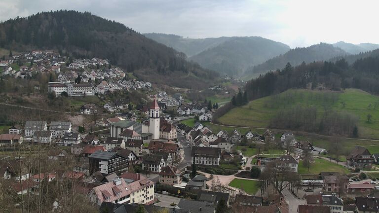 Dieses Bild zeigt eine Webcam-Aufnahme von Ottenhöfen, aufgenommen am Montag, den 23.03.2026 um 14:00 Uhr