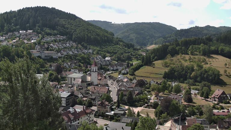 Dieses Bild zeigt eine Webcam-Aufnahme von Ottenhöfen, aufgenommen am Donnerstag, den 23.07.2026 um 11:30 Uhr