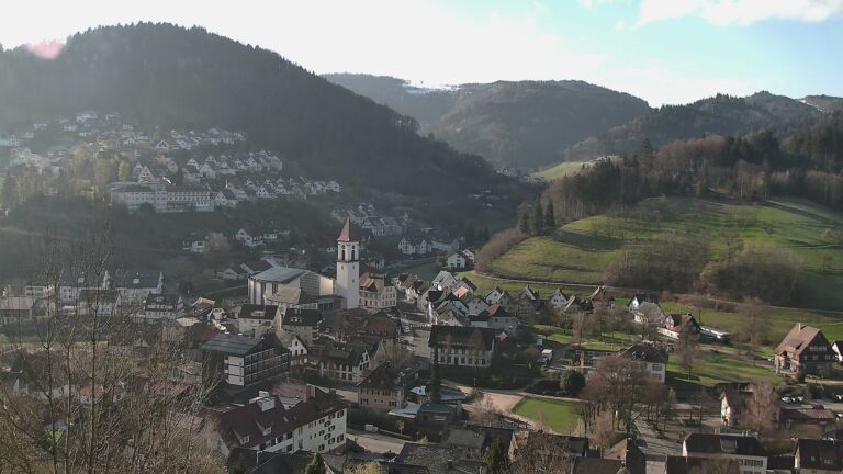 Dieses Bild zeigt eine Webcam-Aufnahme von Ottenhöfen, aufgenommen am Freitag, den 27.03.2026 um 08:20 Uhr