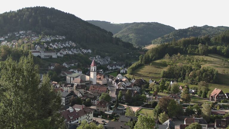 Dieses Bild zeigt eine Webcam-Aufnahme von Ottenhöfen, aufgenommen am Dienstag, den 08.09.2026 um 08:50 Uhr
