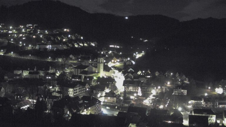 Dieses Bild zeigt eine Webcam-Aufnahme von Ottenhöfen, aufgenommen am Freitag, den 12.12.2025 um 06:10 Uhr