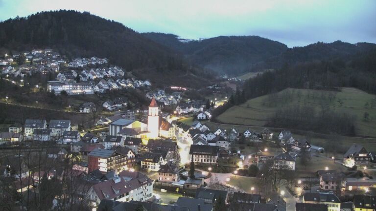 Dieses Bild zeigt eine Webcam-Aufnahme von Ottenhöfen, aufgenommen am Freitag, den 30.01.2026 um 17:50 Uhr