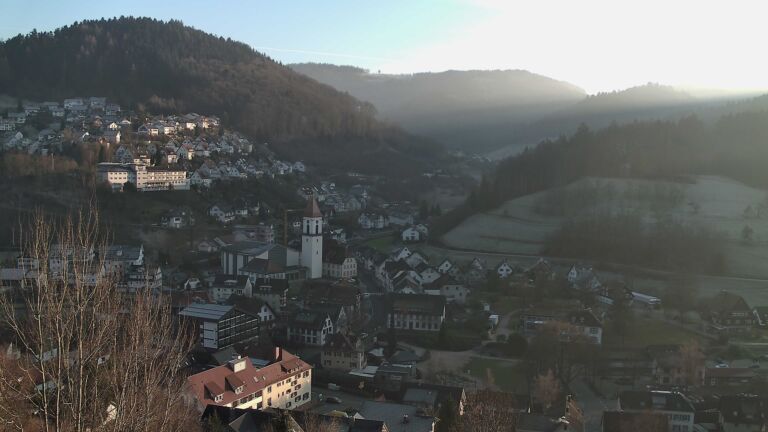 Dieses Bild zeigt eine Webcam-Aufnahme von Ottenhöfen, aufgenommen am Freitag, den 26.12.2025 um 15:30 Uhr