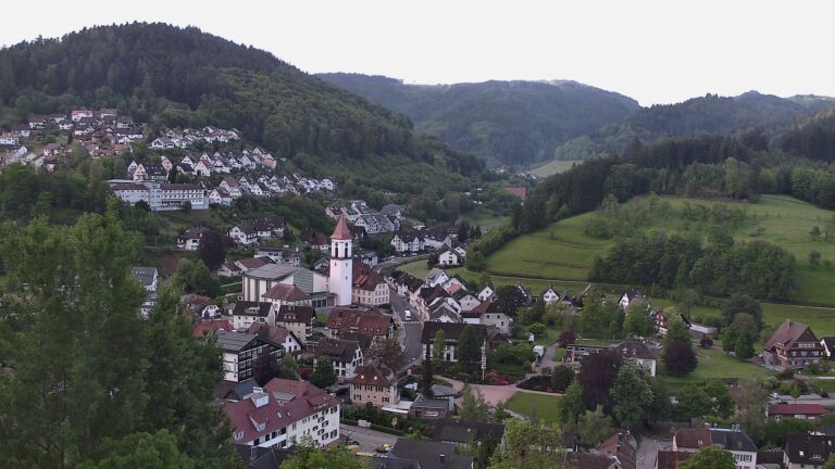 Dieses Bild zeigt eine Webcam-Aufnahme von Ottenhöfen, aufgenommen am Dienstag, den 12.05.2026 um 07:00 Uhr