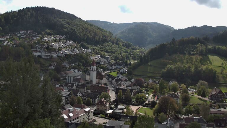 Dieses Bild zeigt eine Webcam-Aufnahme von Ottenhöfen, aufgenommen am Mittwoch, den 14.10.2026 um 12:50 Uhr